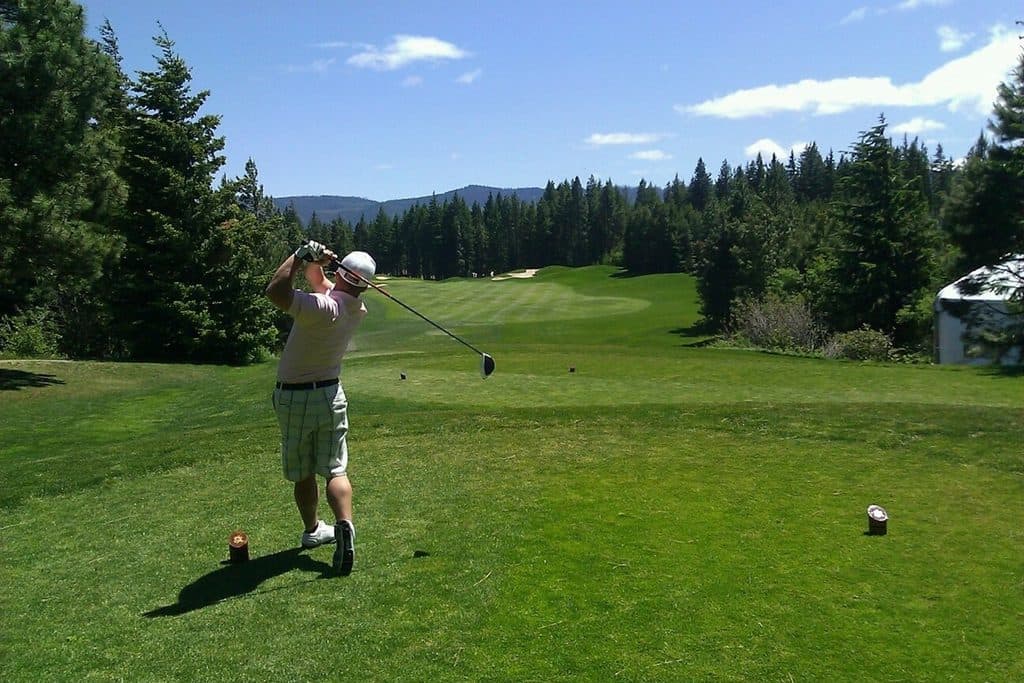 Learning golf without a coach: how far you can get and how to do it properly
