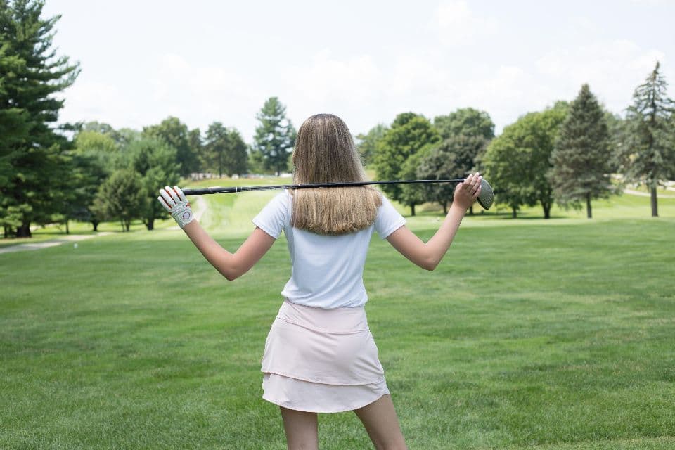 Golf for kids: what age to start, which clubs and how not to burn them out