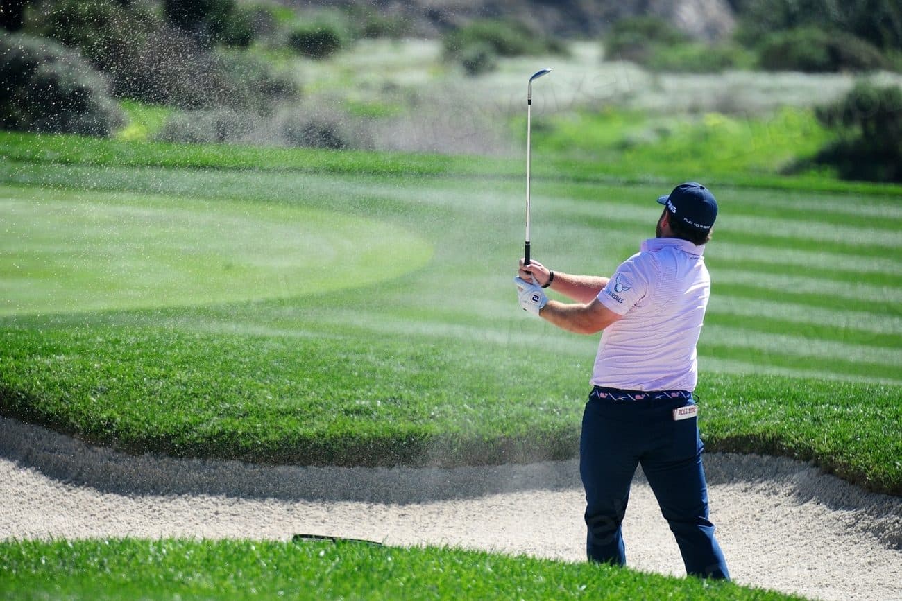 Juego corto en golf: chip, pitch y búnker explicados